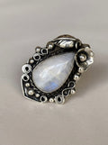 Anillo de Piedra Luna natural.