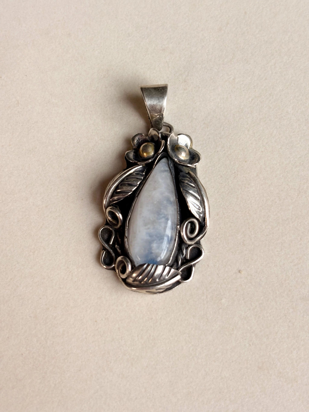 Dije y aretes de Piedra Luna natural