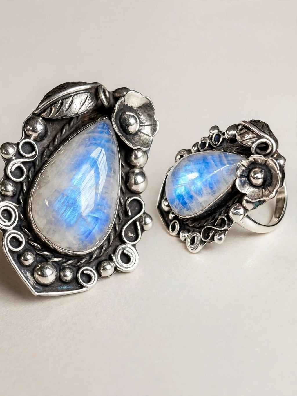NATURAL MOONSTONE ring